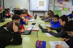 Competencias Clave en la práctica: THE UNIVERSE IN CLASS – EL UNIVERSO EN EL AULA