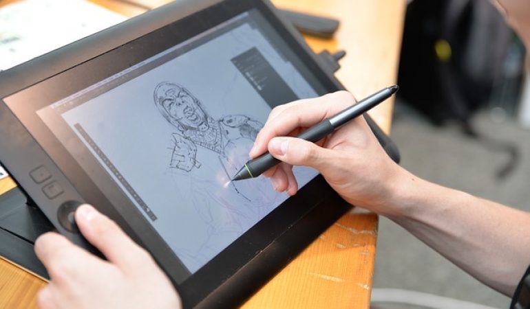 Cómo las tabletas gráficas son una excelente opción para dibujar o escribir 
