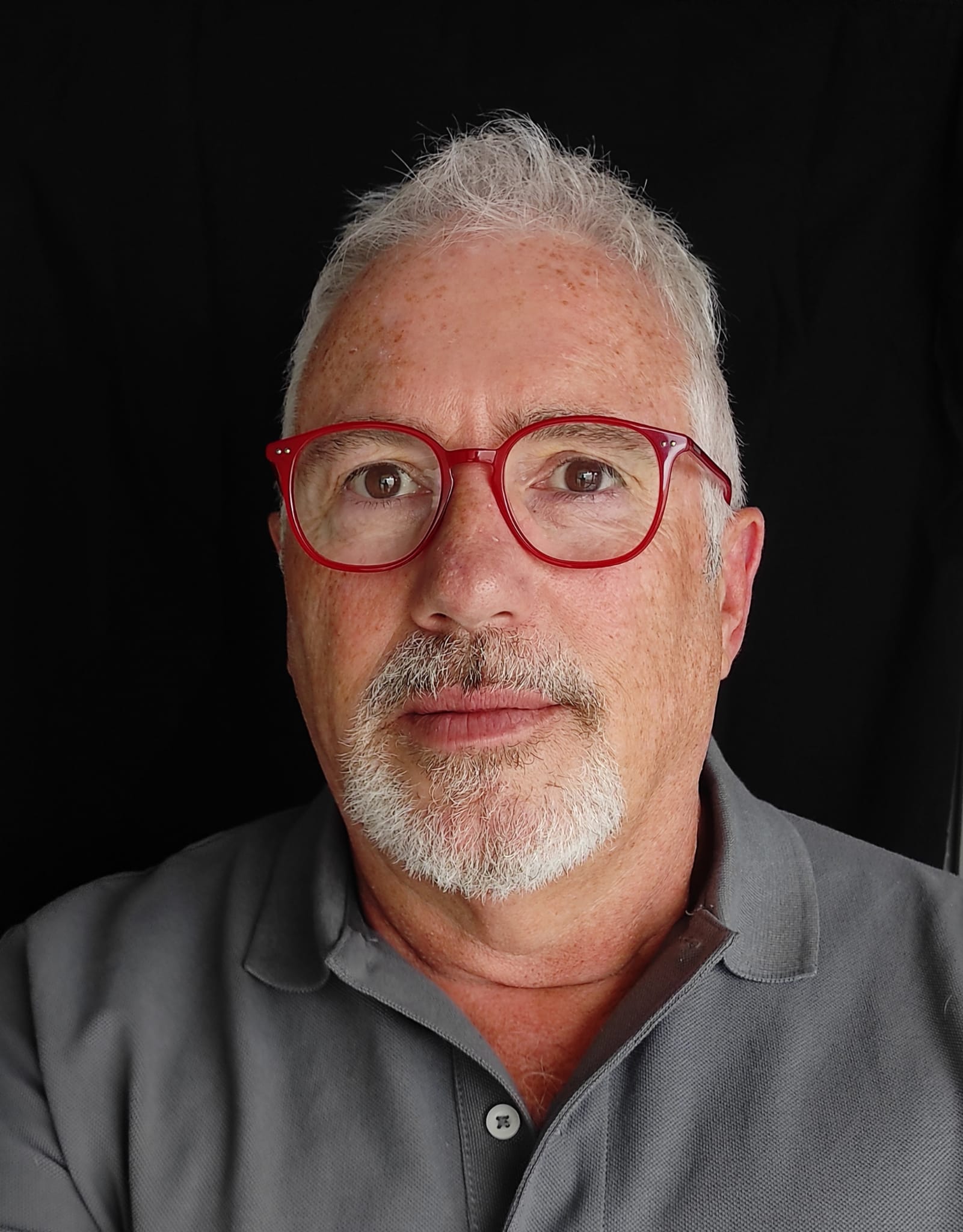 users photo NESTOR ADRIAN