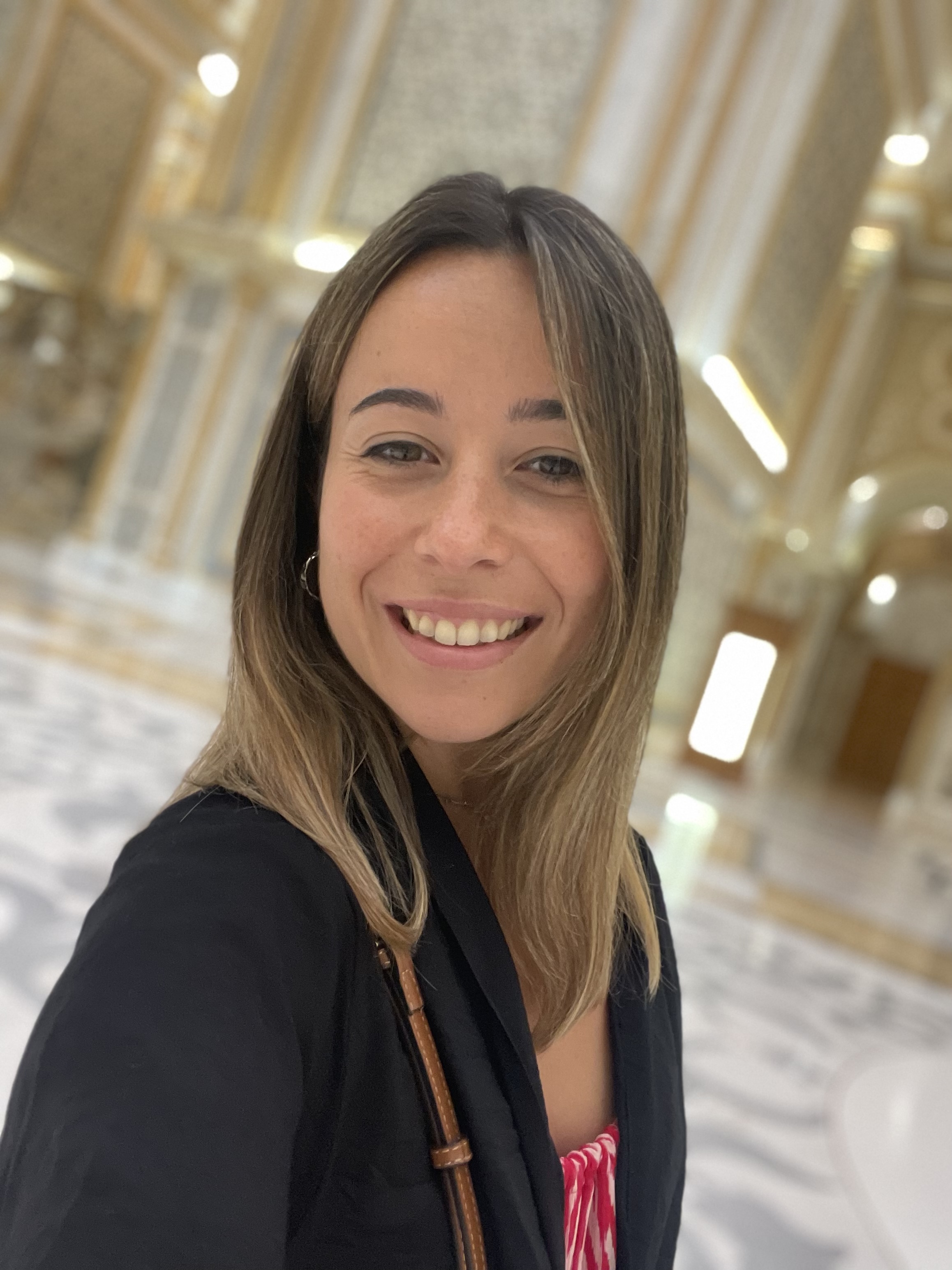 users photo CAROLINA