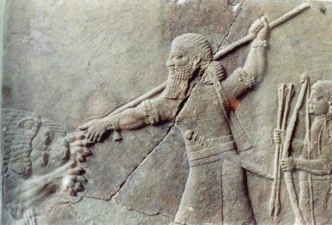 image Relieve asirio