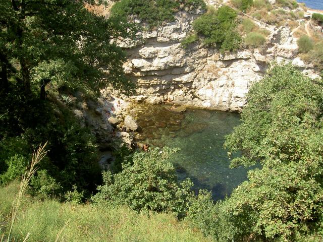 image Playa Baños de la Reina Giovanna en Sorrento,