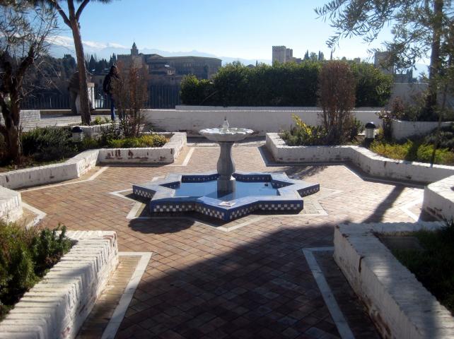 image Patio de la Mezquita Mayor de Granada