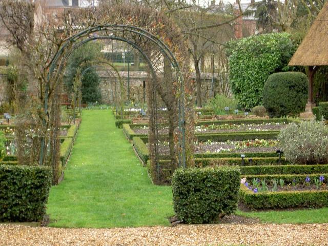image Jardín del Museo Pierre Corneille en Ruan (Francia)