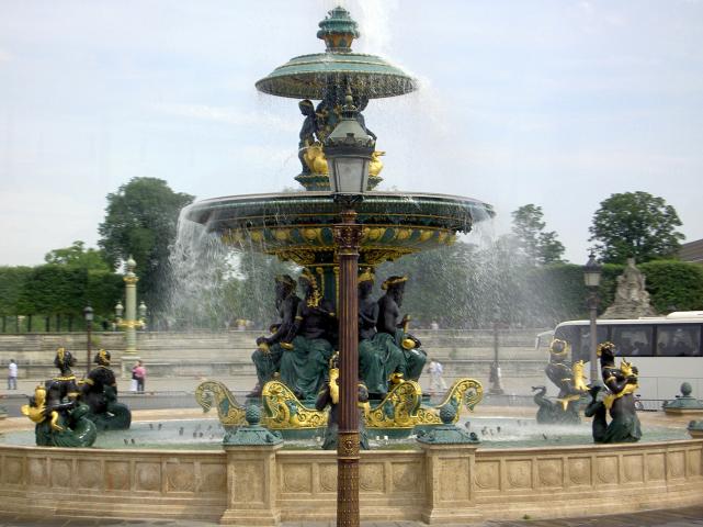 image Fuente de los Mares, París (Francia)