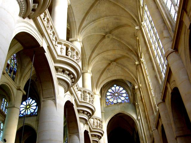 image Interior de la Iglesia de Saint-Étiene-du-Mont, París (Francia)