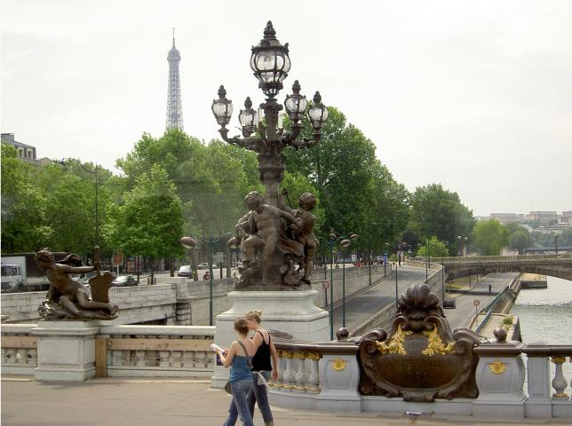 image Puente de Alejandro III, París (Francia)