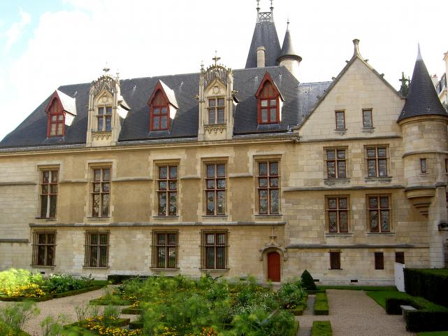 image Fachada del Hotel de Sens, París (Francia)