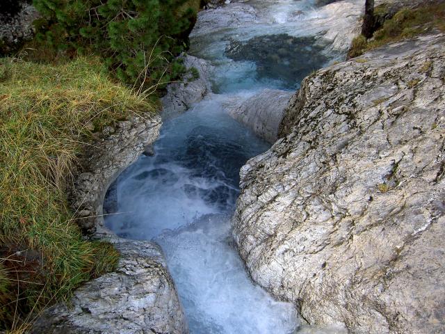image Río Gave en los Pirineos (Francia)