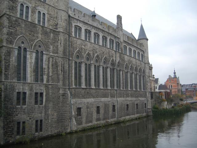image Fachada Castillo de Gerardo el Diablo, Gante (Bélgica)