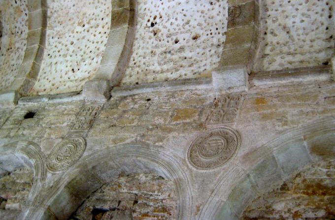 image Iglesia de Santa María del Naranco en Oviedo, Asturias