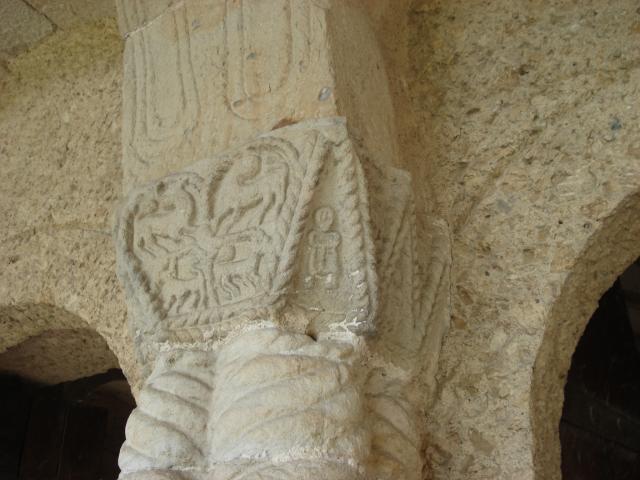 image Iglesia de Santa María del Naranco en Oviedo, Asturias