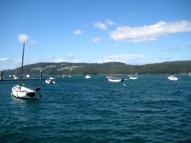 image Barcas en el mar Cantábrico