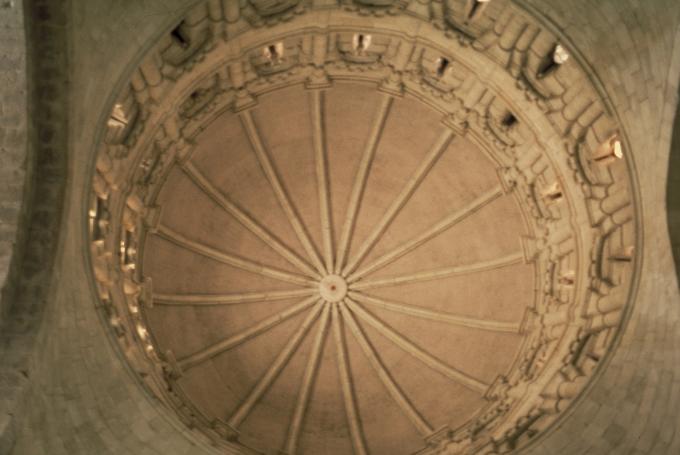 image Interior Colegiata de Santa María la Mayor en Toro, Zamora (España)