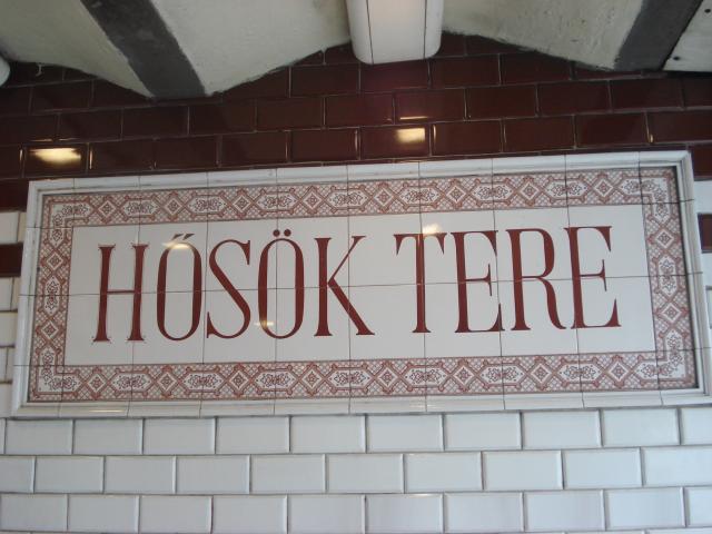 image Estación de metro Hosök Tere, Budapest (Hungría)