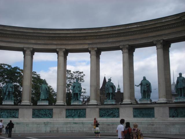 image Monumento del Milenio, Budapest (Hungría)