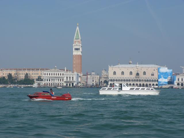 image Campanile de San Marcos y Palacio Ducal