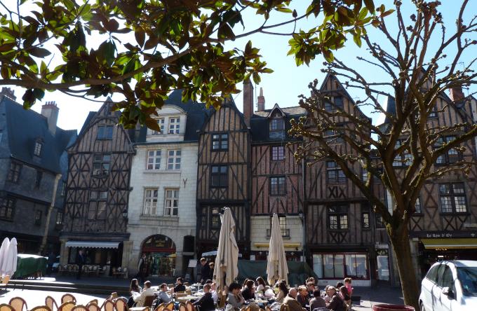image Plaza de Tours