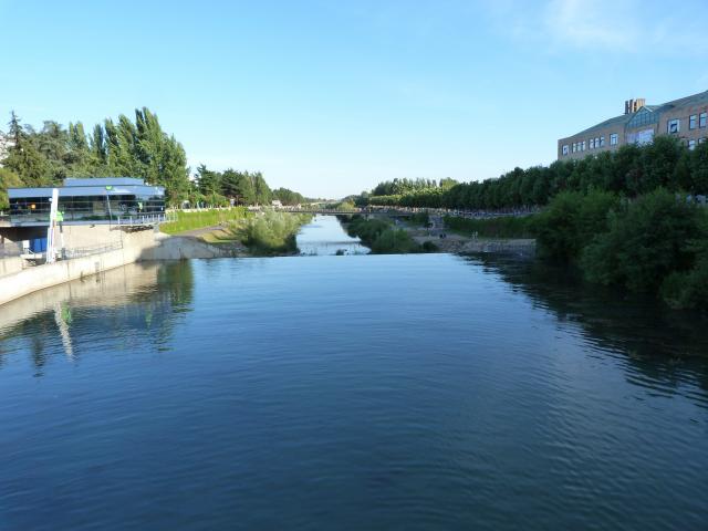 image Río Bemesga a su paso por León