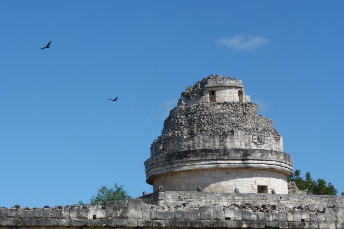 image El Observatorio en Chichén Itzá