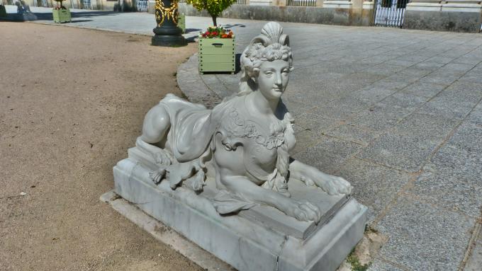 image Esfinge en el palacio real de la Granja de San Idelfonso