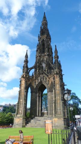 image Monumento a Walter Scott en Edimburgo