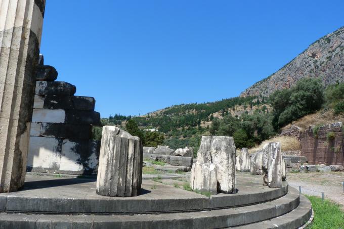 image Tholos de Atenea