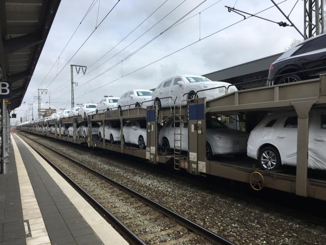 image Vagón de transporte de coches