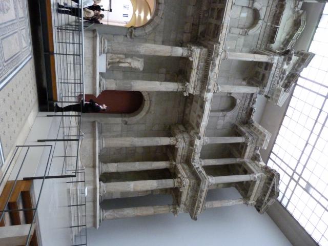 image Puerta del mercado de Mileto