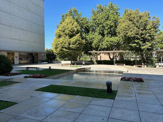 image Exterior del Museo Patio Herreriano de arte contemporáneo (Valladolid)