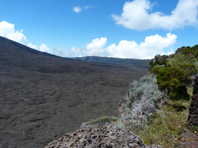 image Paisaje de un volcán en Reunión (Francia)