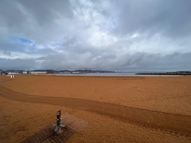 image Playa de Poniente, Gijón (Asturias)