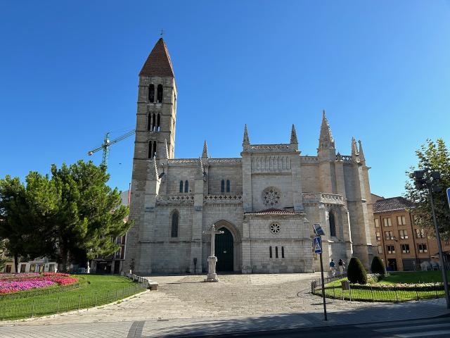 image Fachada de la Iglesia de Santa María de La Antigua (Valladolid)