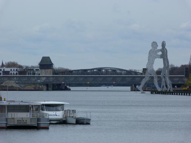 image Molecule Men Scupture