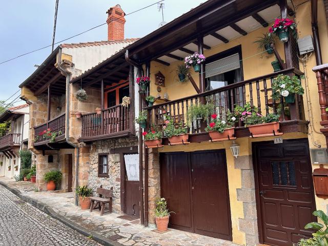 image Casas en Comillas (Cantabria)