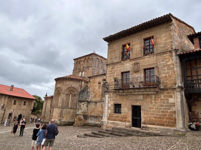image Colegiata de Santa Juliana, Santillana del Mar (Cantabria)