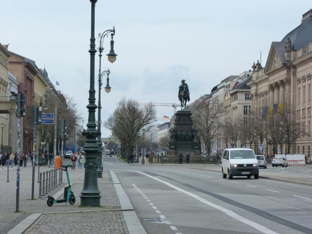 image Unter den Linden
