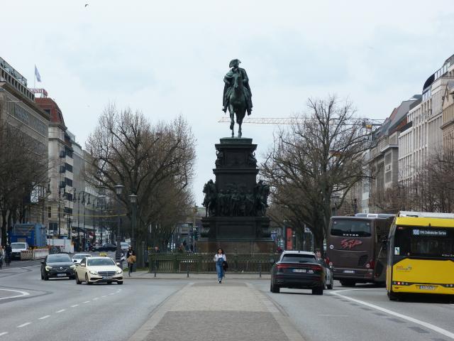 image Estatua del rey de Prusia Federico II
