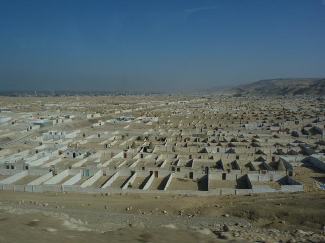 image Antiguo cementerio en Amarna