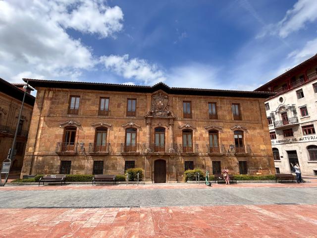 image Palacio de Valdecarzana Heredia, Oviedo (Asturias)