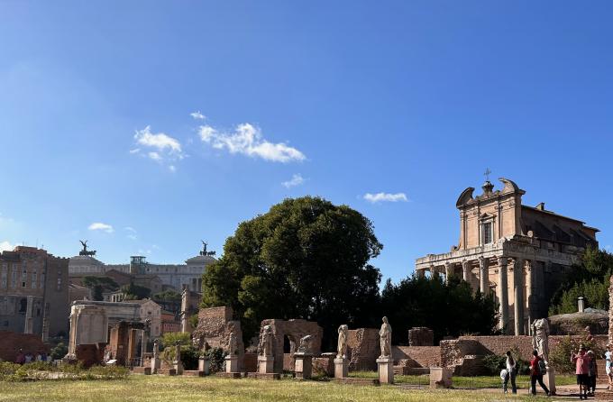 image Casa de las Vestales, Foro Romano, Roma (Italia)
