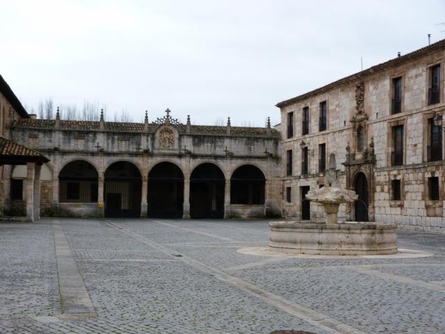 image Patio del Monasterio de Santa María la Real de Huelgas