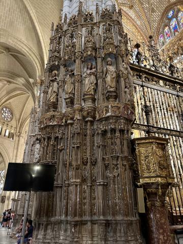 image Pilar esculpido del Altar mayor de la Catedral de Toledo