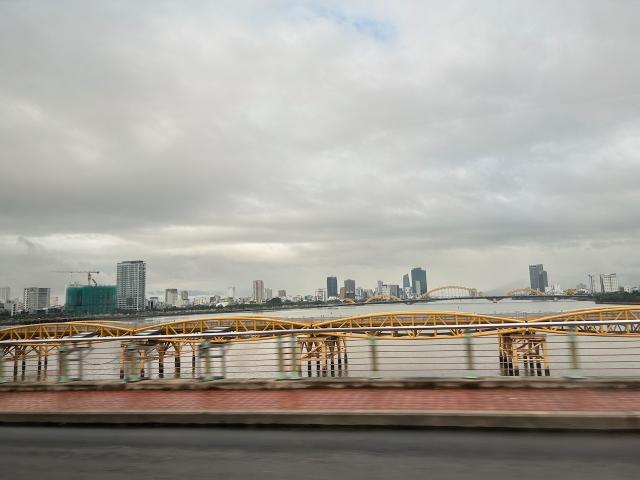 image Ciudad de Da Nang y su río