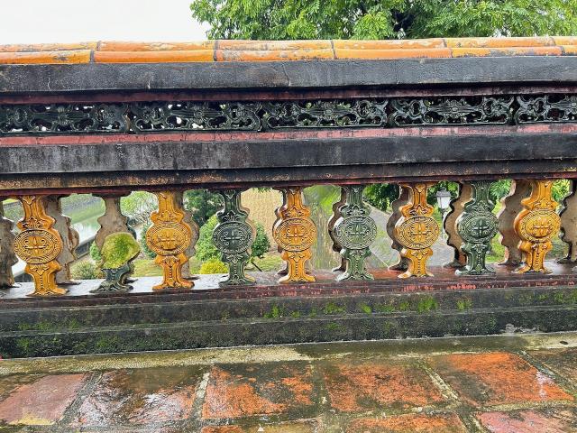 image Detalle de la puerta Ngo Mon de la ciudad imperial de Hué