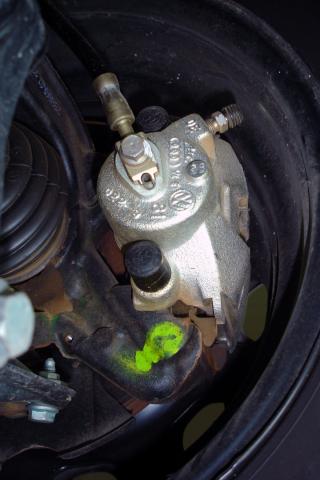 image Frenos. Detalle de pinza de freno delantera