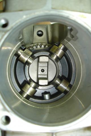 image Bomba inyectora VE. Placa de arrastre de rodillos