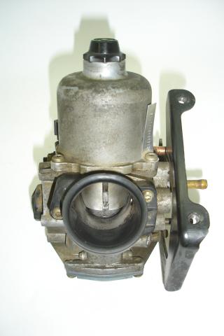 image Carburador de difusor variable. Entrada