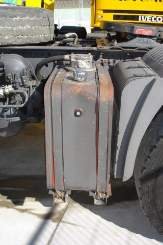 image Vehículos industriales. Depósito auxiliar de aceite hidráulico