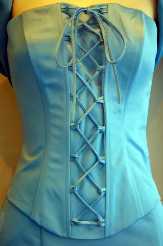 image Abrochado con cordón